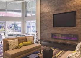 La Quinta Inn & Suites by Wyndham Austin Near The Domain 4