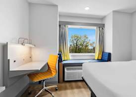 Microtel Inn & Suites by Wyndham Tulsa - Catoosa Route 66 4