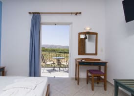Mediterranean Hotel & Apartments 4