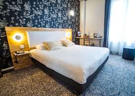 Brit Hotel Privilège Le Royal - Centre Gare 5