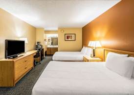 Americas Best Value Inn St. Marys 4