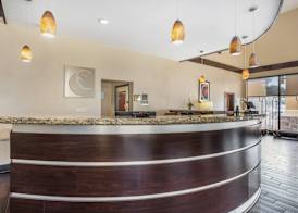 Comfort Suites Old Town Spring 4