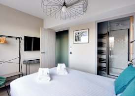 North Paris Suite 2