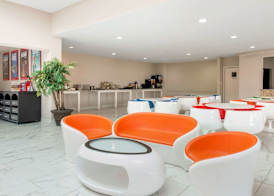 Clarion Inn & Suites Kissimmee-Lake Buena Vista South 3