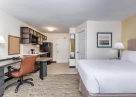 Candlewood Suites SECAUCUS - MEADOWLANDS by IHG 4