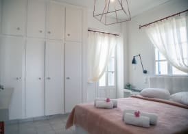 EOS Villa 4