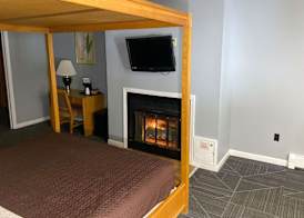 Travelodge by Wyndham Lincoln Near White Mountain 4