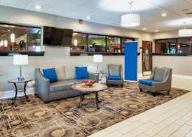 Days Inn & Suites by Wyndham Johnson City 3