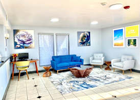 Days Inn by Wyndham McKinney 5