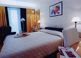 The Park Hotel Piraeus 5