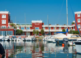 VILLA GARUTI VILLAGE 2