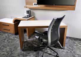 Courtyard by Marriott State College 5