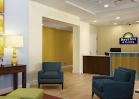 Days Inn & Suites by Wyndham Caldwell 3
