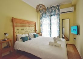 Mignon & Teak Apartments 5