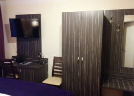 Hotel Famosa 5