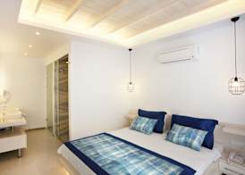 Nur Beach Hotel 5