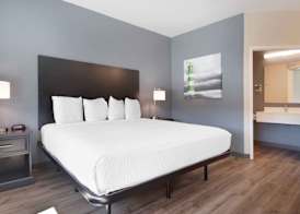 Extended Stay America Suites - Baytown 4
