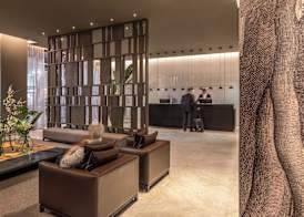 Broadway Hotel & Suites 3