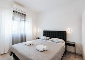 Apartments Lola 5