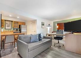 MainStay Suites St Louis - Galleria 4