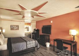 Scottish Inns & Suites Shenandoah Woodlands Mall 4