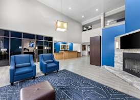 Comfort Suites London South 5