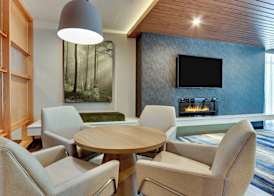 Fairfield Inn & Suites by Marriott Dallas Love Field 4