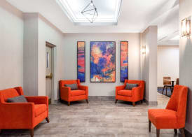 La Quinta Inn & Suites by Wyndham St. Petersburg Northeast 3