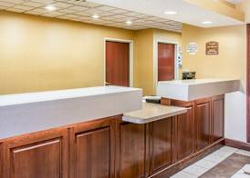 Quality Inn & Suites Niles 3