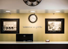 Americas Best Value Inn & Suites-Griffin 3