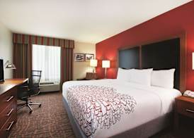 La Quinta Inn & Suites by Wyndham Williamsburg Historic Area 5