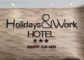 Holidays & Work HOTEL 2