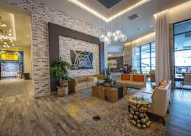 Holiday Inn & Suites NASHVILLE DOWNTOWN - BROADWAY by IHG 4