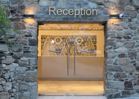 Vienoula's Garden Hotel 2