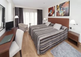 Aparto-Hotel Rosales 4