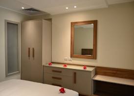 Rivoli Suites 5