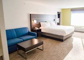 Holiday Inn Express & Suites WINONA by IHG 3