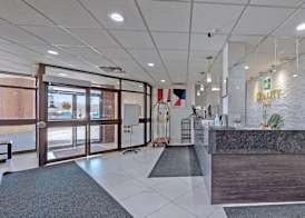 Ramada by Wyndham Arnprior 4