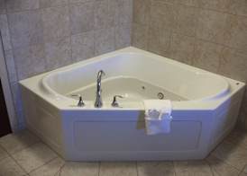 Holiday Inn Express & Suites YOUNGSTOWN WEST - AUSTINTOWN by IHG 4