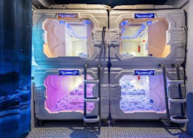 Space Station Hostel 4