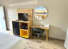 Days Inn by Wyndham Statesboro 5