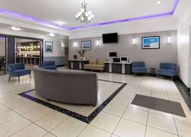 La Quinta by Wyndham Deer Park 4