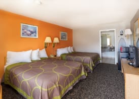 Cedar Valley Inn 5