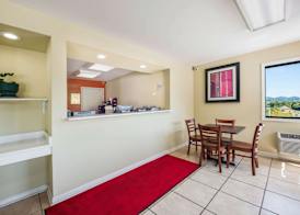 Econo Lodge Waynesville 2