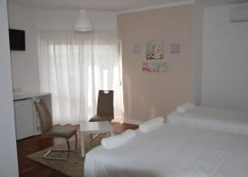 Lx Center Guesthouse 4