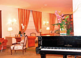 Hotel De La Ville 3