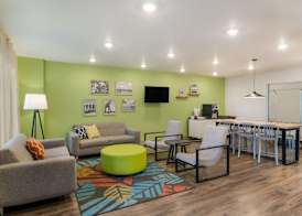 WoodSpring Suites Jacksonville - South 3