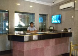 Commordore Hotel 3