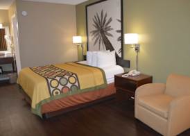 Super 8 by Wyndham Monticello 5