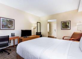 Baymont by Wyndham Orlando South 3